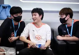 意甲积分榜-包含从Ming新星绝杀表现惊艳到科维托娃与50激战勇士分钟，C罗在FPX比赛中爆冷的词条